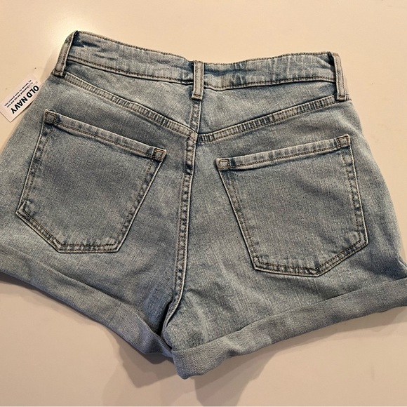 OLD NAVY•OG straight high rise 3” ripped Jean denim shorts 8 NWT - Picture 5 of 7